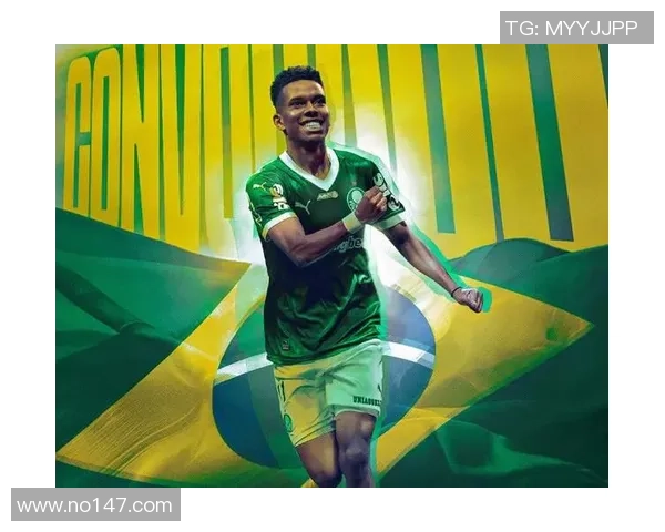 最瘦小的足球明星如何在绿茵场上创造传奇成就与不屈精神