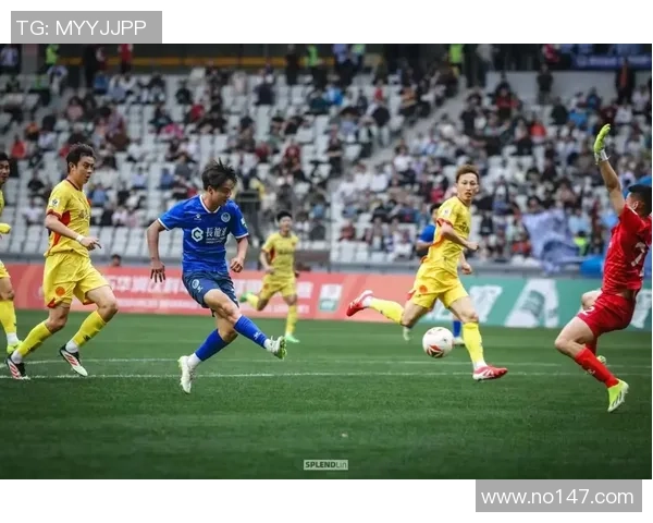 深圳足球队的节奏揭秘：激情与梦想交织的绿茵传奇